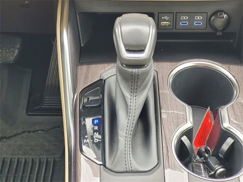 Used 2022 Toyota Highlander Platinum image 16