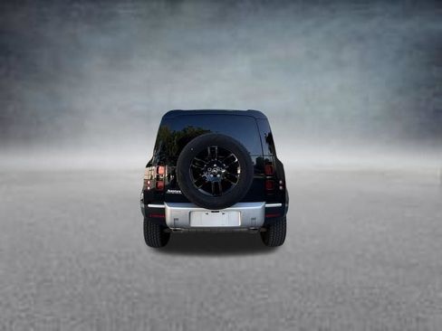 Used 2025 Land Rover Defender 110 S AWD/4WD image 6