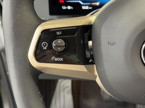 New 2026 BMW iX xDrive60 image 32