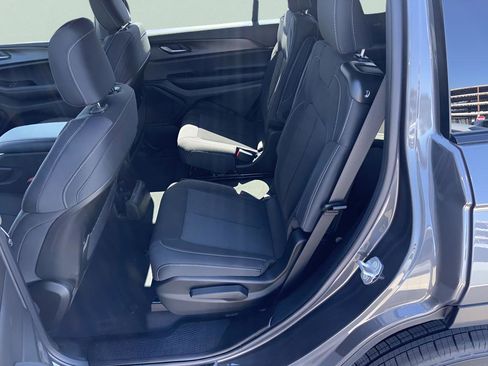 New 2026 Jeep Grand Cherokee L 4WD image 10