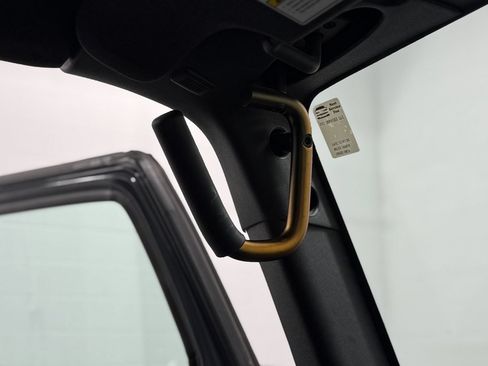 Used 2018 Jeep Wrangler Unlimited Sport AWD/4WD image 20