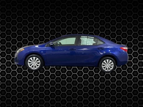 Used 2014 Toyota Corolla S image 44