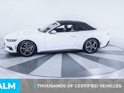 Used 2025 Ford Mustang Premium RWD image 4