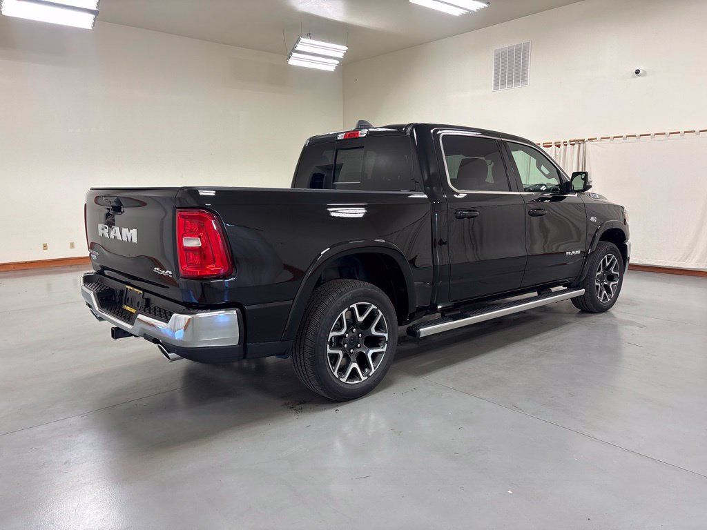 New 2027 RAM 1500 Laramie AWD/4WD image 4