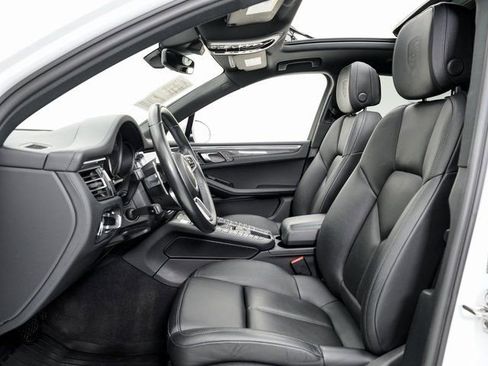 Used 2021 Porsche Macan GTS image 6