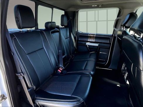 Used 2019 Ford F150 Lariat w/ Equipment Group 502A Luxury AWD/4WD image 30