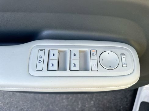 Used 2025 Hyundai Santa Fe SEL image 40