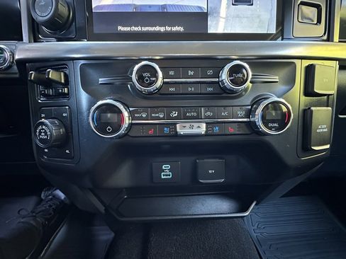 Used 2021 Ford F150 Lariat image 25