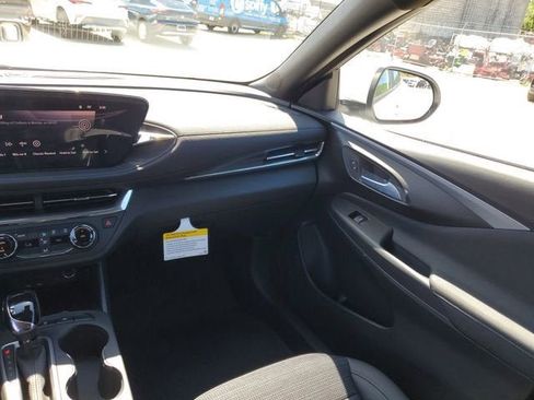 New 2026 Buick Envista Preferred w/ Convenience II Package image 14