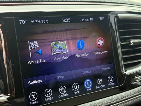 Used 2017 Chrysler Pacifica Limited FWD image 15