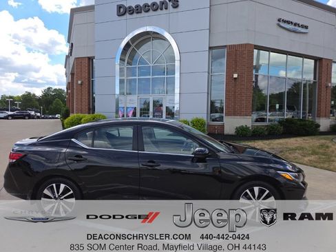 Used 2020 Nissan Sentra SV w/ SV Premium Package FWD image 1