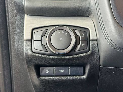 Used 2017 Ford Explorer Platinum AWD/4WD image 12
