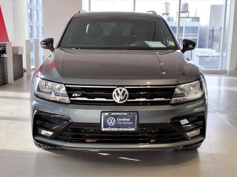 Used 2021 Volkswagen Tiguan SE R-Line image 2