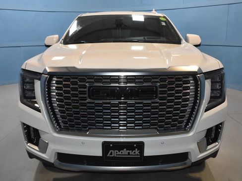 Used 2023 GMC Yukon Denali AWD/4WD image 25