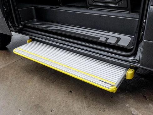 Used 2025 Mercedes-Benz Sprinter 2500 image 12