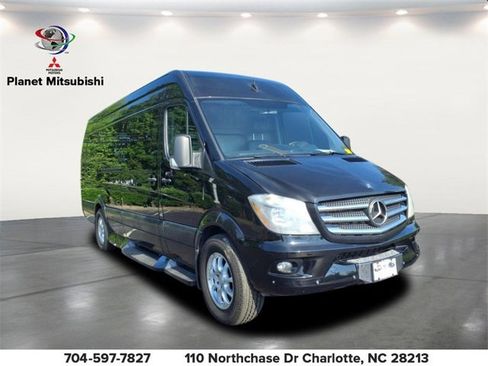 Used 2014 Mercedes-Benz Sprinter 2500 image 2