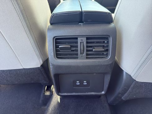 Certified 2025 Nissan Rogue SV AWD/4WD image 31