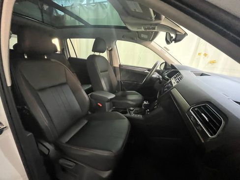 Certified 2024 Volkswagen Tiguan Wolfsburg Edition w/ Panoramic Sunroof Package image 13