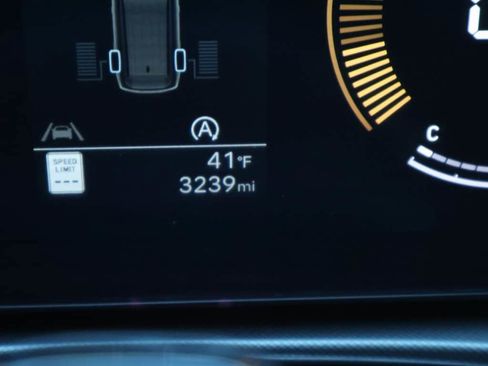 Certified 2026 Hyundai Santa Fe SEL image 32