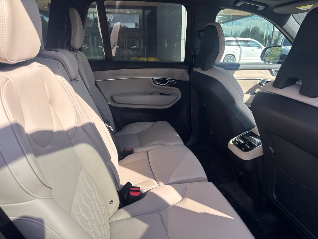 Used 2026 Volvo XC90 B6 Plus AWD/4WD image 14