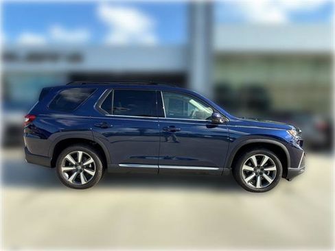 Used 2024 Honda Pilot Touring image 8