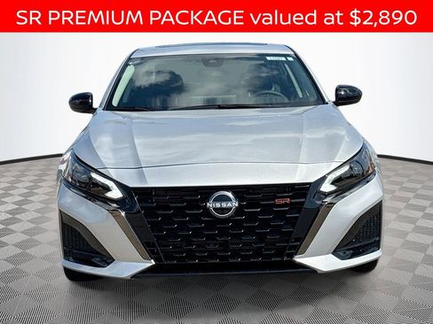 Certified 2025 Nissan Altima 2.5 SR w/ SR Premium Package FWD image 2