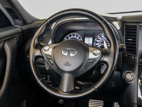 Used 2015 INFINITI QX70 2WD w/ Premium Package image 18