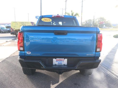 Used 2023 Chevrolet Colorado ZR2 w/ ZR2 Convenience Package III image 11
