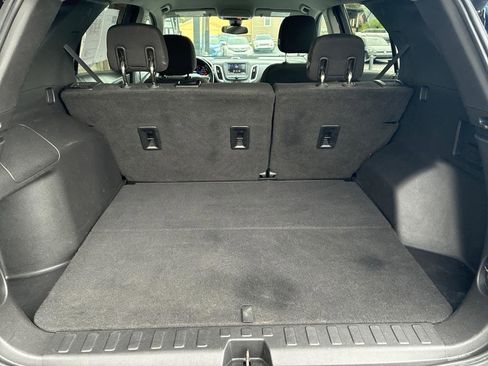 Used 2020 Chevrolet Equinox LT FWD image 12