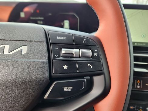 New 2026 Kia Sportage SX image 16