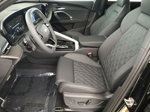 New 2025 Audi SQ5 Premium Plus image 23
