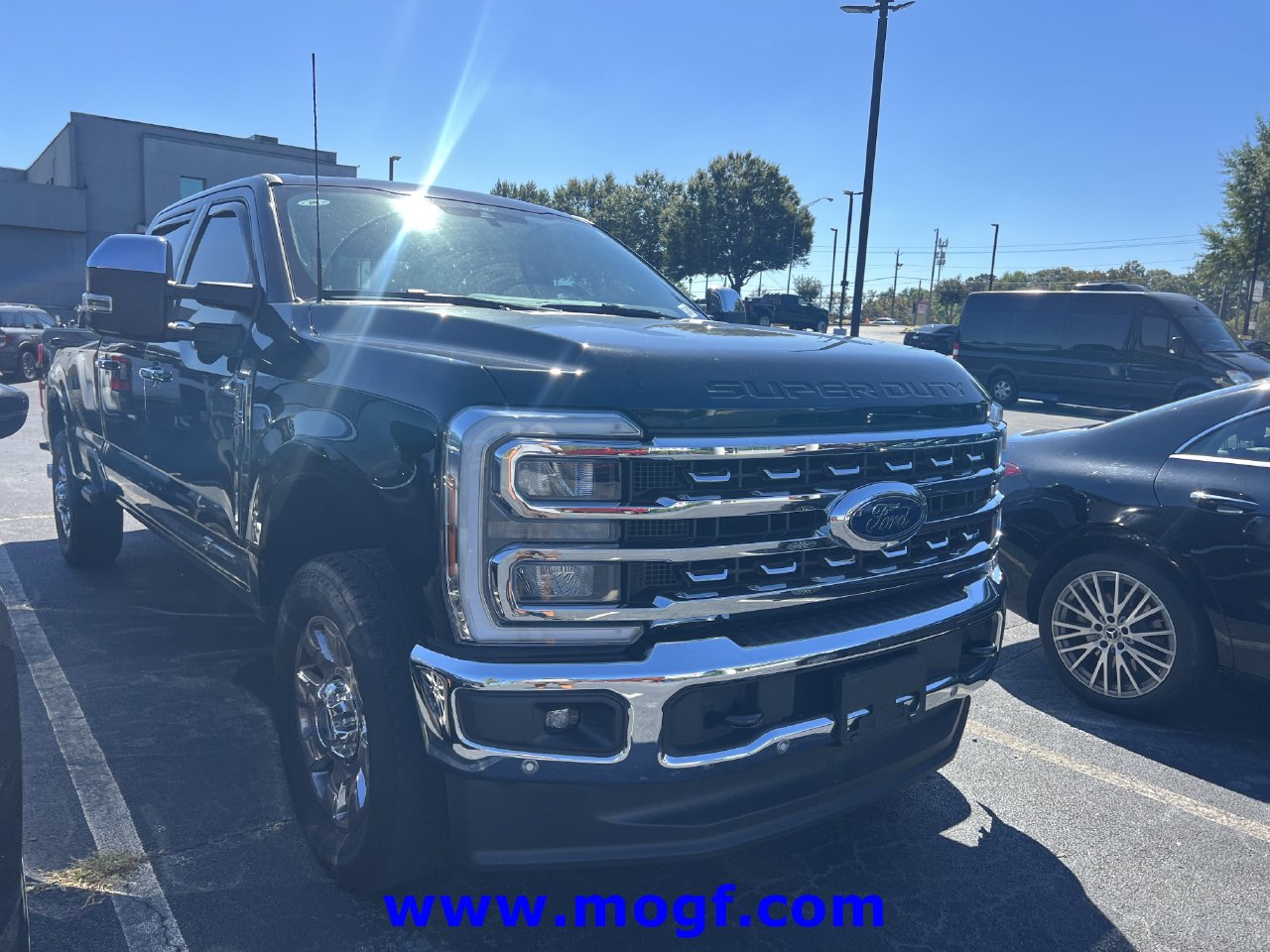 Used 2025 Ford F350 Lariat w/ Lariat Ultimate Package AWD/4WD image 4