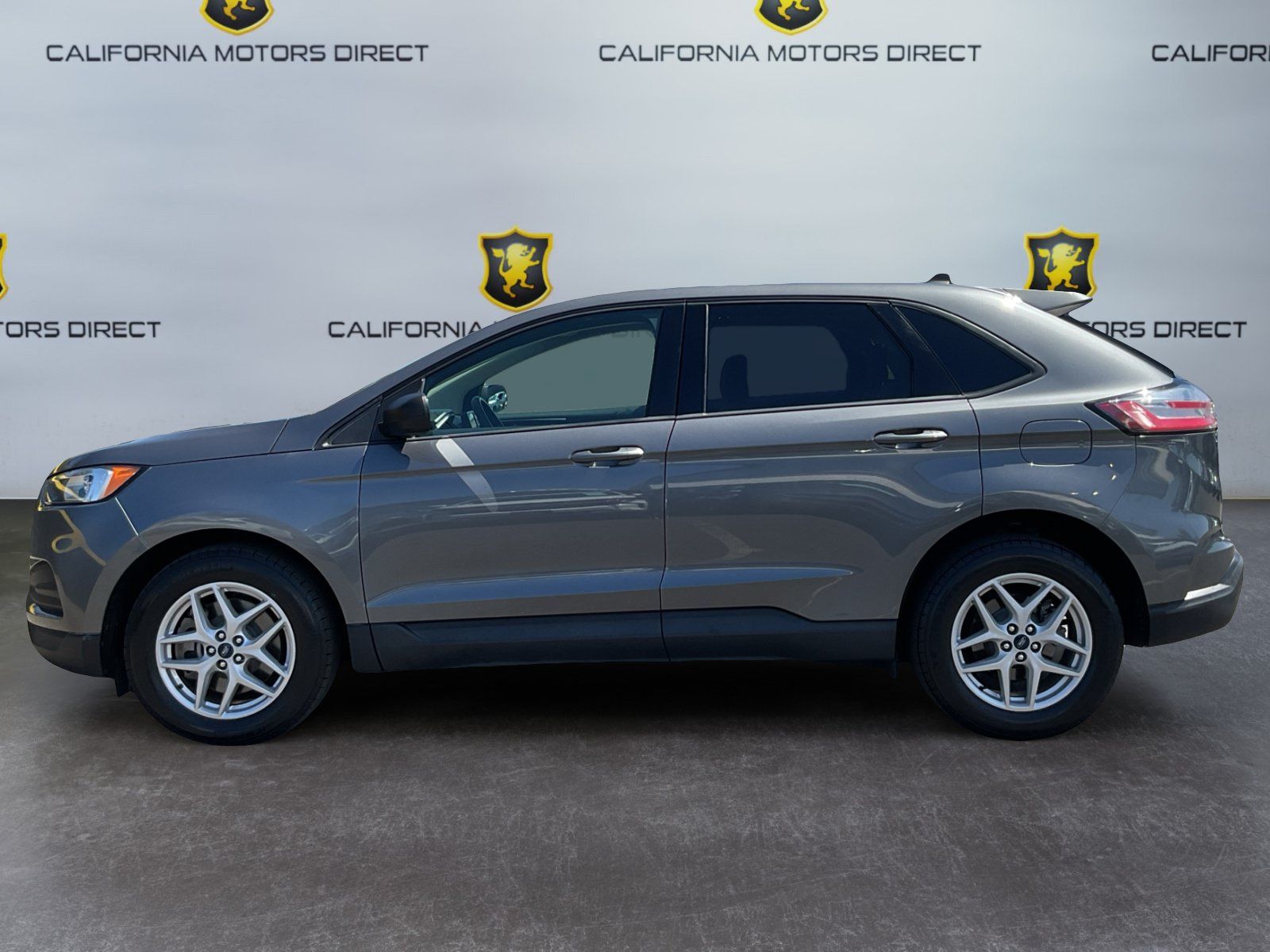 Used 2021 Ford Edge SE FWD image 8