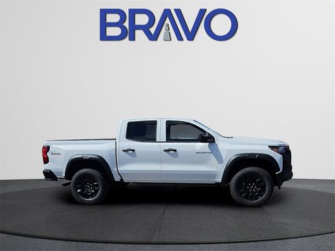 Used 2026 Chevrolet Colorado Trail Boss image 3