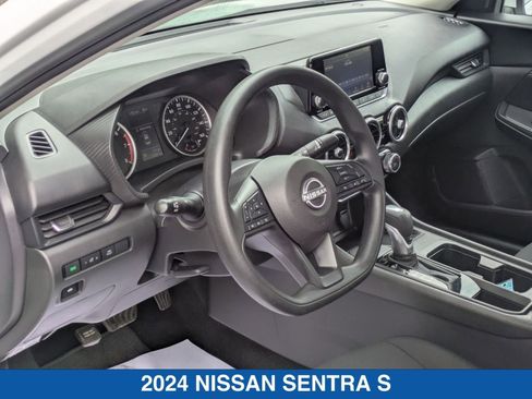 Used 2024 Nissan Sentra S image 15