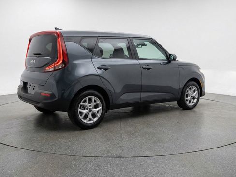 Used 2025 Kia Soul LX w/ LX Technology Package image 9