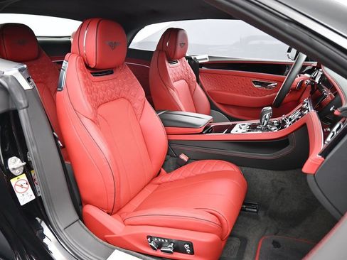 Certified 2023 Bentley Continental GT V8 AWD/4WD image 26