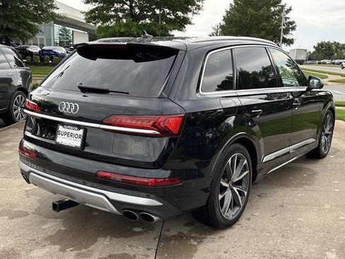 Used 2022 Audi SQ7 Prestige w/ Prestige Package AWD/4WD image 3