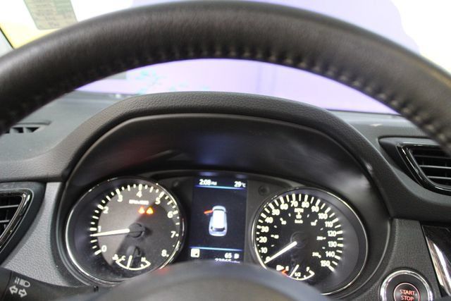 Used 2020 Nissan Rogue SL AWD/4WD image 19