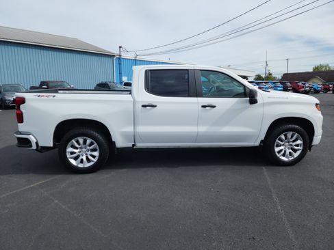 Certified 2023 Chevrolet Silverado 1500 Custom image 9