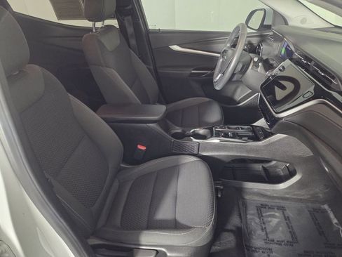Used 2023 Chevrolet Bolt EUV LT w/ Driver Confidence Package FWD image 32