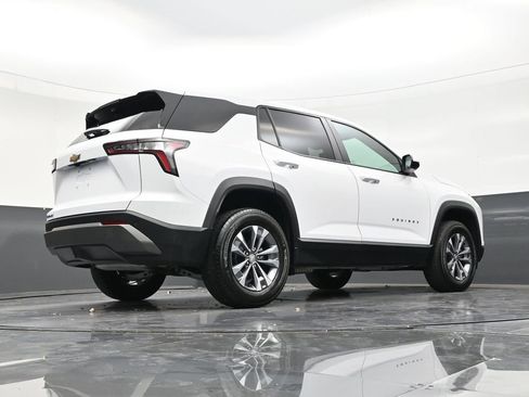 Used 2025 Chevrolet Equinox LT w/ Safety and Technology Package image 25