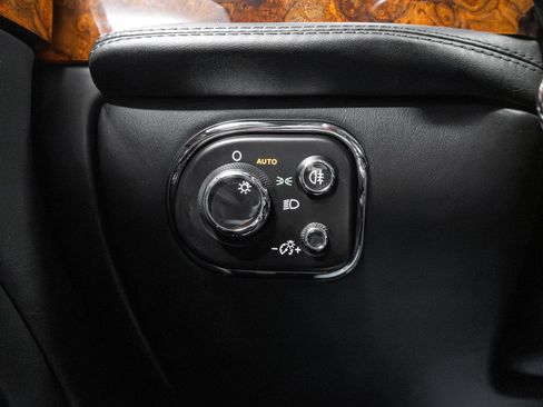 Used 2016 Bentley Mulsanne Speed image 47