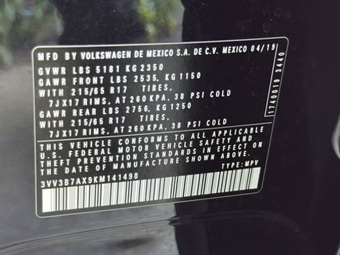 Used 2019 Volkswagen Tiguan SE w/ Panoramic Sunroof Package FWD image 32