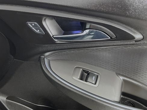 Used 2016 Chevrolet Malibu LT image 32