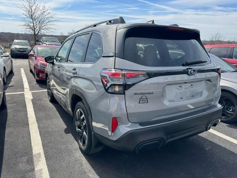 Used 2025 Subaru Forester Limited image 4