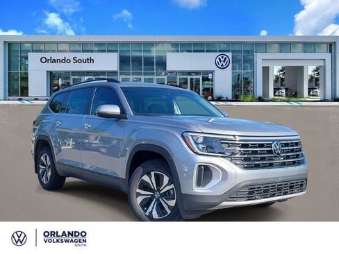 New 2026 Volkswagen Atlas SE FWD image 1