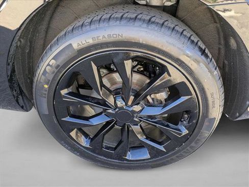 Used 2021 Kia Sorento SX image 9