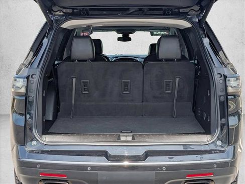Used 2021 Chevrolet Traverse Premier w/ Redline Edition FWD image 6