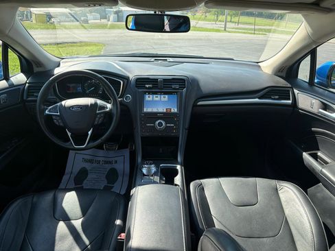 Used 2017 Ford Fusion Titanium image 24